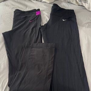 Nike Women's Black and Black/Purple Detail Leggings Set
